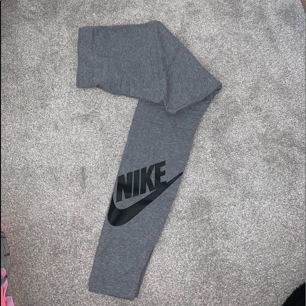 Nike leggings